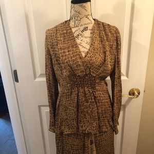 Josephine Chaus Size 4 Animal Print Skirt and Blouse 100% Silk
